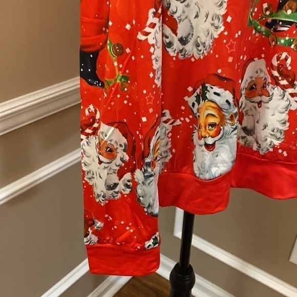 Fancycube Santa Long Sleeved Top XL NWT - Picture 3 of 9